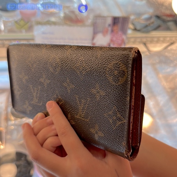Louis Vuitton long monogram wallet. Original zip. - Picture 8 of 16